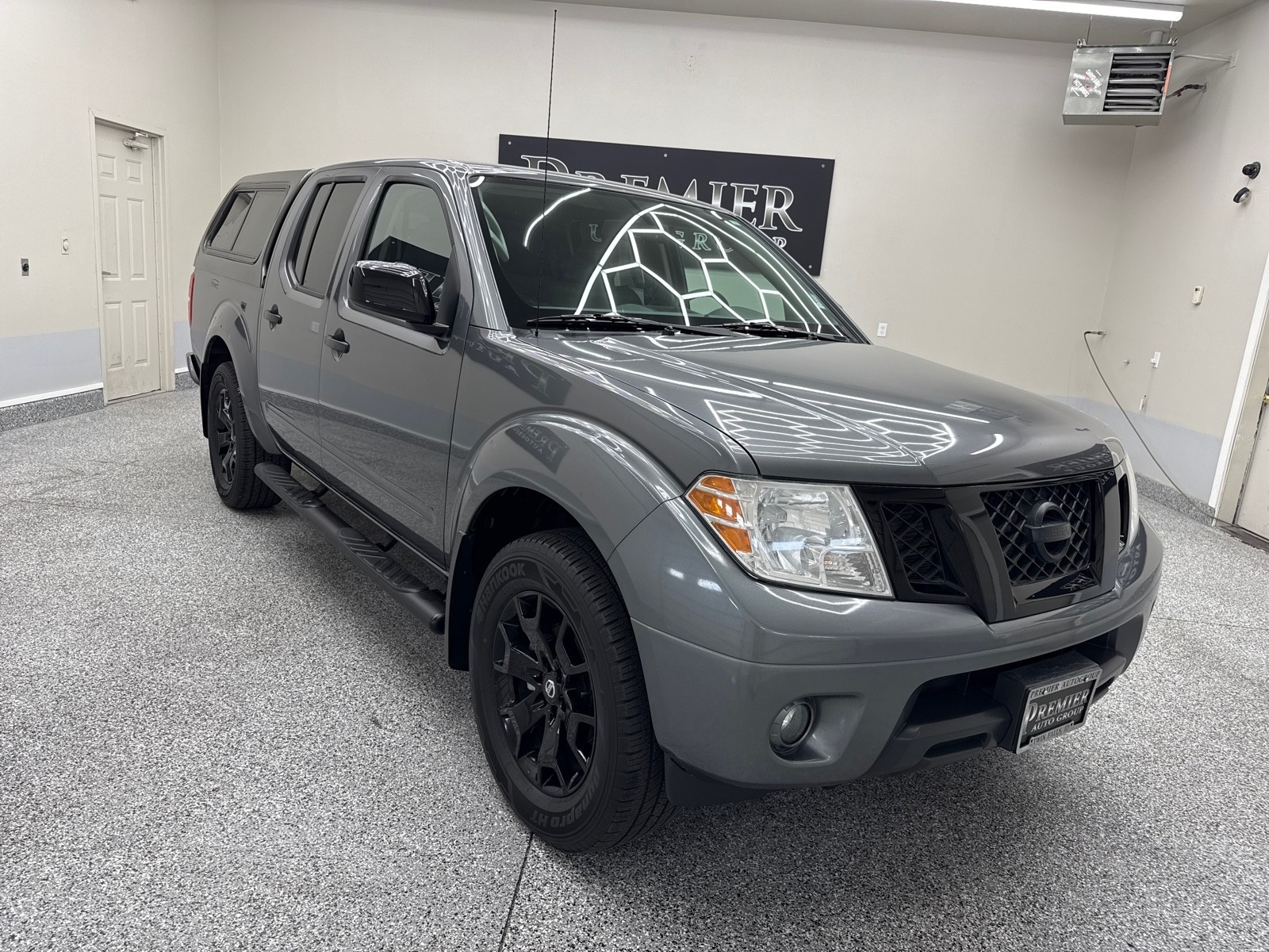 2021 Nissan Frontier SV's photo