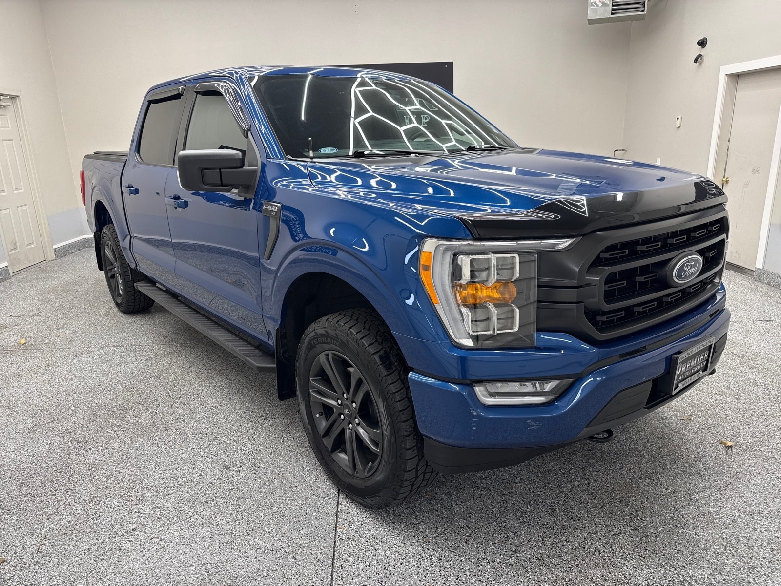 2022 Ford F-150 XLT's photo