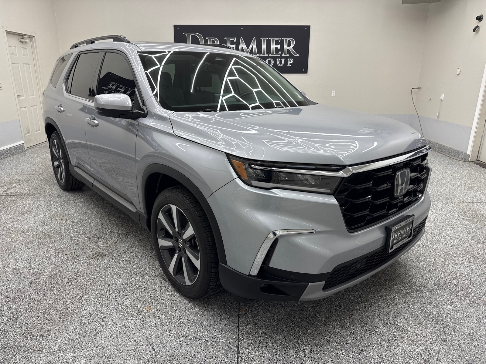 2025 Honda Pilot Touring's photo