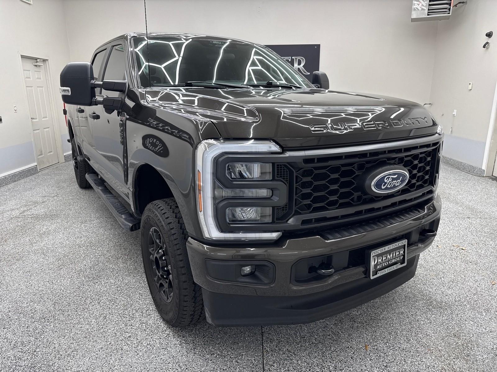 2024 Ford F-250 Super Duty XL's photo