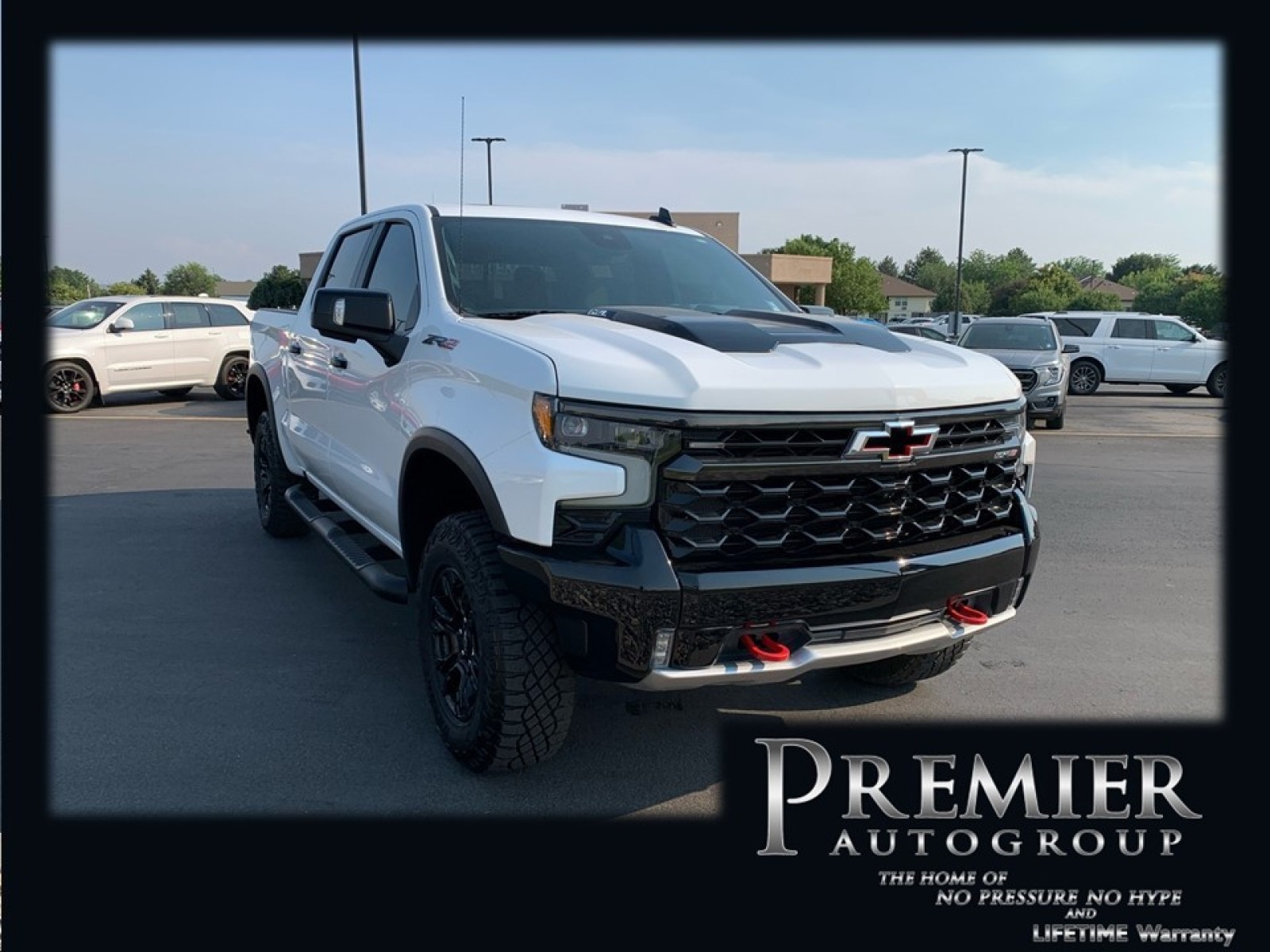 2023 Chevrolet Silverado 1500 ZR2's photo