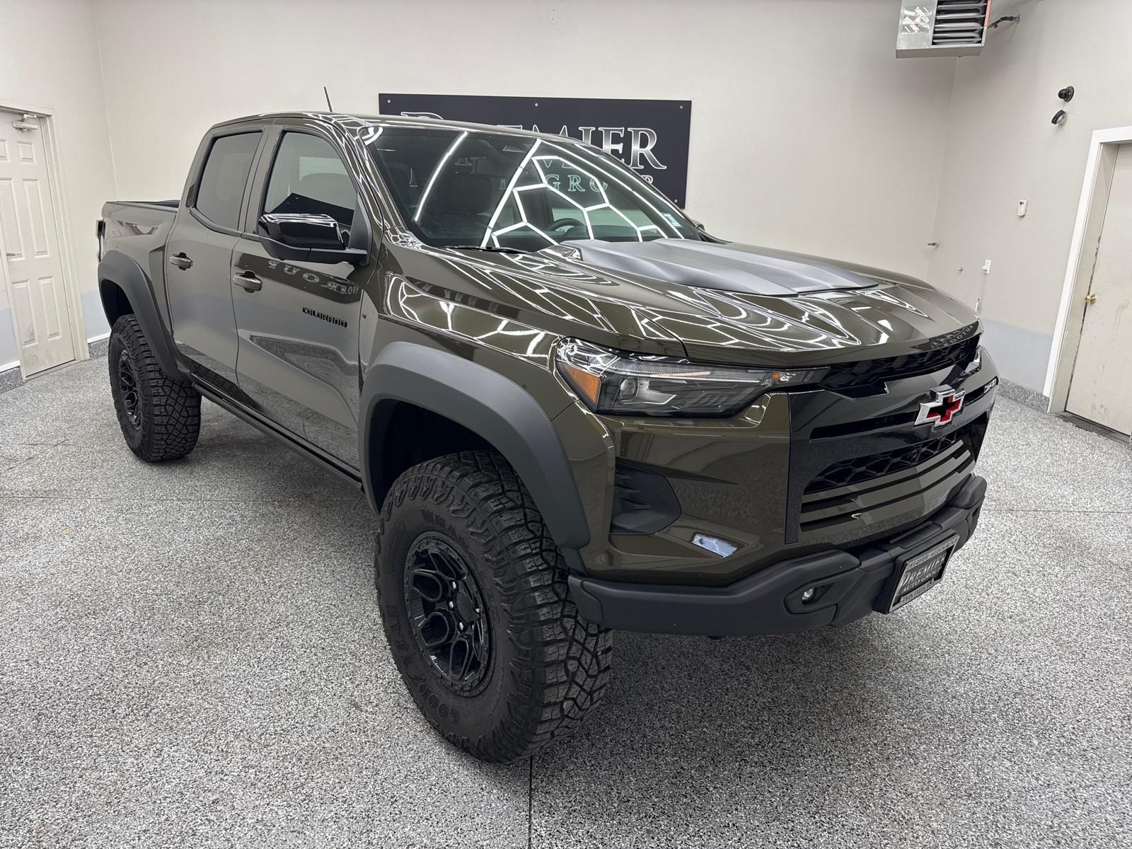 2024 Chevrolet Colorado ZR2's photo